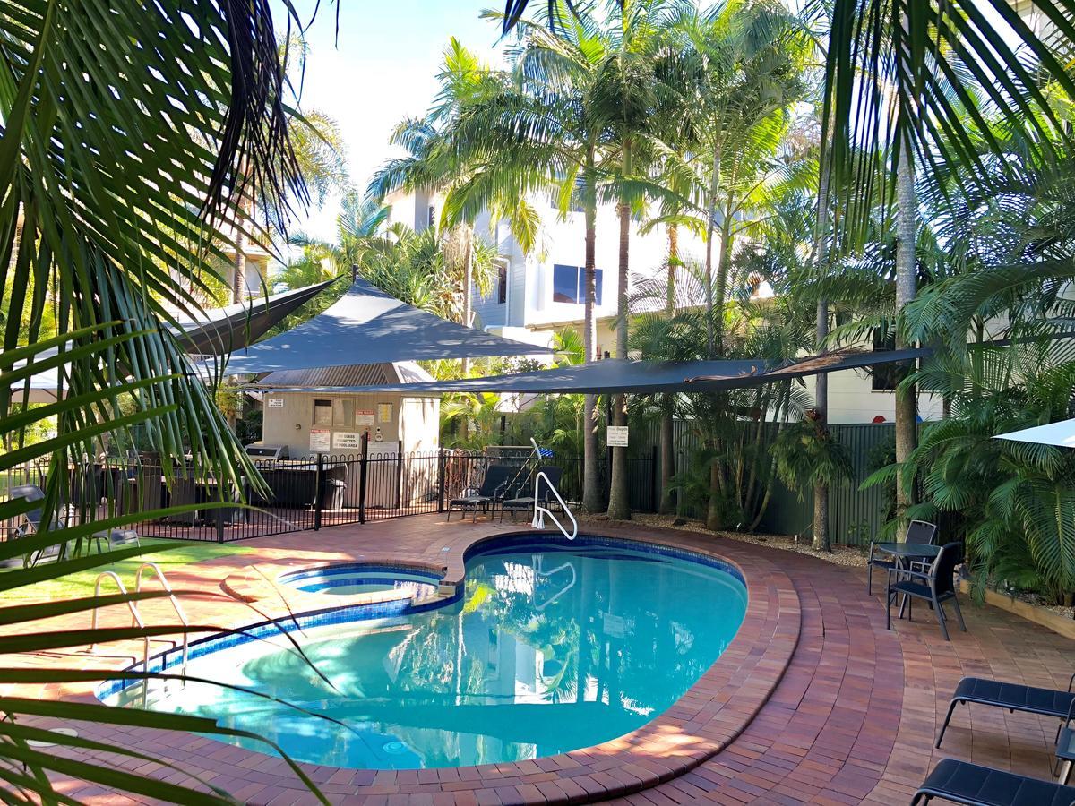 Sanctuary Beach Resort Gold Coast Exterior foto